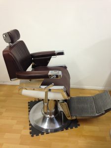 Chaise de barbier Belmont année 70 modèle no. 902